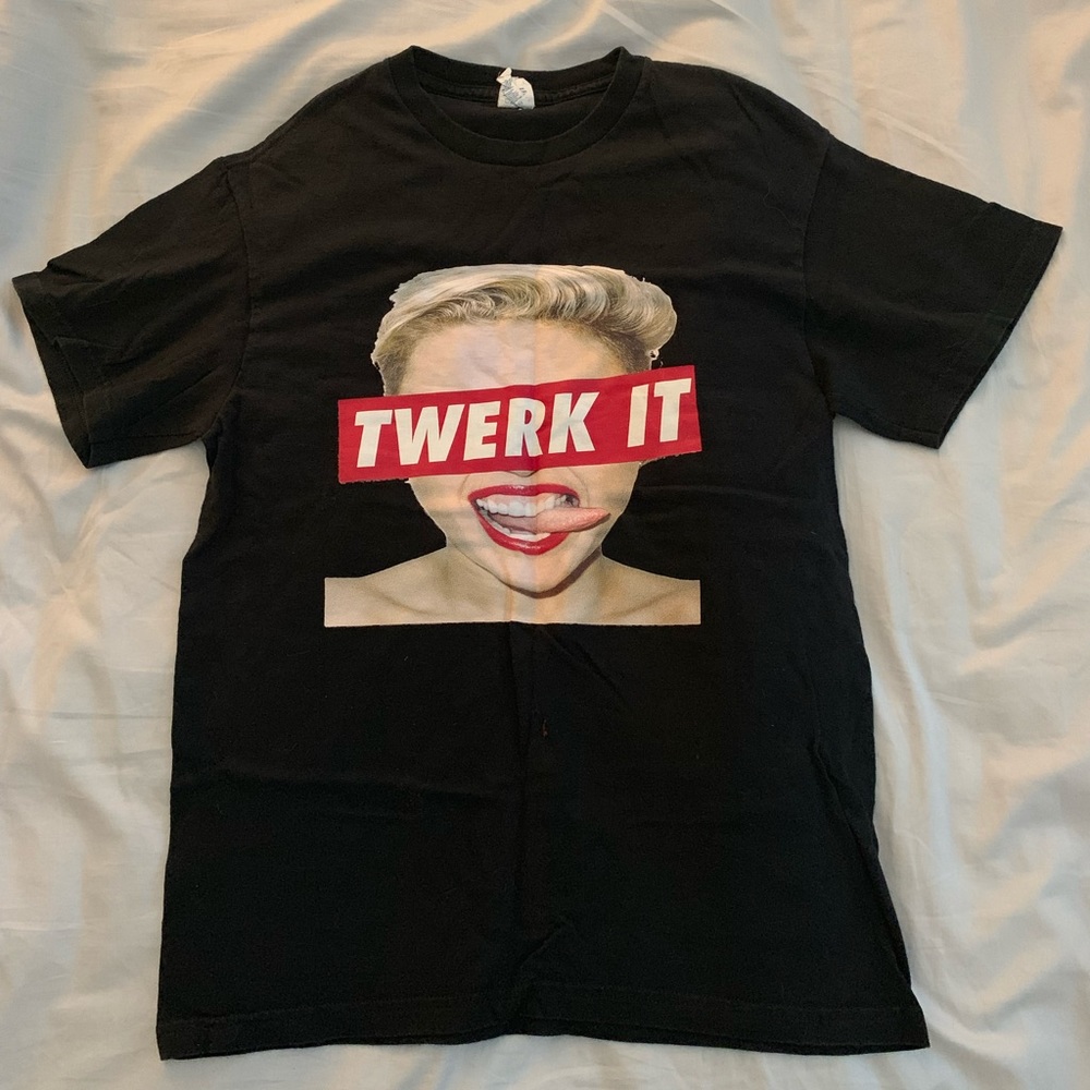 Miley “Twerk It” T-Shirt